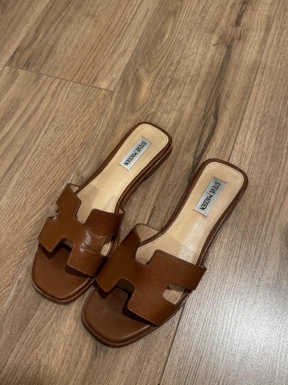 HADYN COGNAC LEATHER - Picture 3 of 8